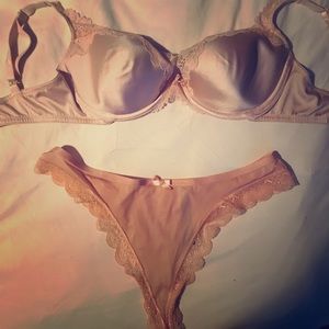 Victoria’s Secret Angel Bra set. 34D/ L